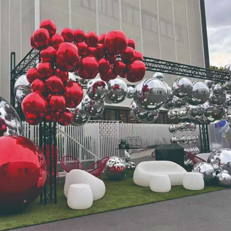 అద్దం బుడగలు