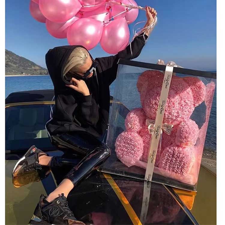 రోజ్ ఫ్లవర్ టెడ్డీ బేర్